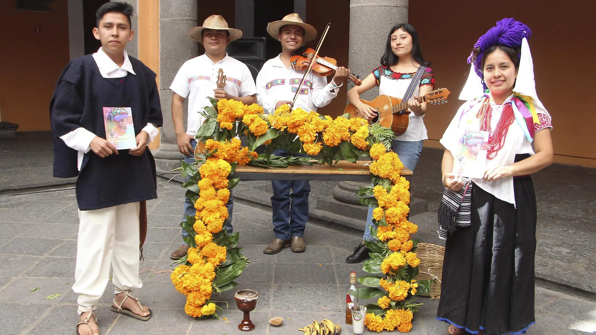 Anuncia Cultura elaboración del Altar de Día de Muertos del municipio de Huehuetla